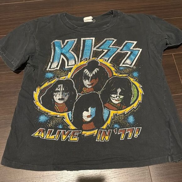 Madeworn KISS Cropped Tshirt, Small - Picture 1 of 5